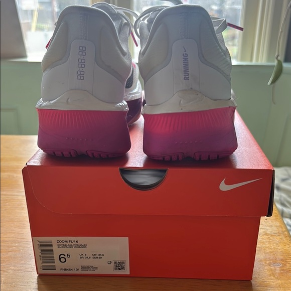 Nike Women's Zoom Fly Running Shoes - White and Pink - Picture 4 of 4